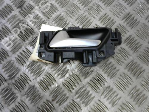 Used Rear left interior door handle PEUGEOT 3008 II SUV (MC_, MR_, MJ_, M4_) 2.0 BlueHDi 150 (MJAHXH, MJAHXV, MJAHXG, MJAHSH, MJAHRH,... (150 hp) 21979640