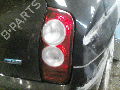 Used Right taillight NISSAN MICRA III (K12) 1.2 16V (65 hp) 19891081
