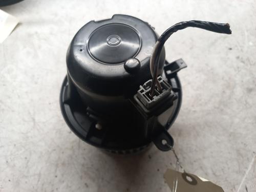 Heater blower motor RENAULT TWINGO III (BCM_, BCA_) 1.0 SCe 75 | BP21991943M62 
