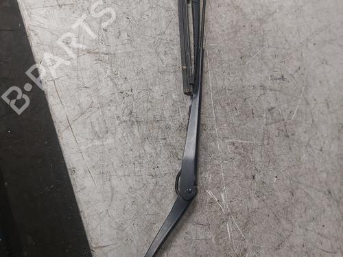 Used Front windshield wiper arm DACIA DUSTER (HS_) 1.5 dCi 4x4 (HSMC, HSMD) (110 hp) 21997557