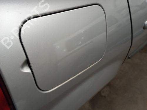 Używane Klapa wlewu paliwa RENAULT MEGANE II (BM0/1_, CM0/1_) 1.6 16V (BM0C, CM0C) (113 hp) 27658634