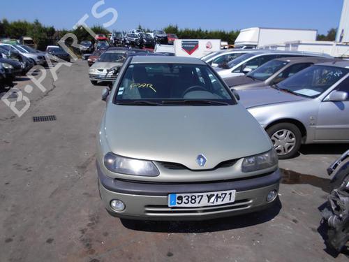 Right headlight RENAULT LAGUNA I (B56_, 556_)  | BP19894538C29 