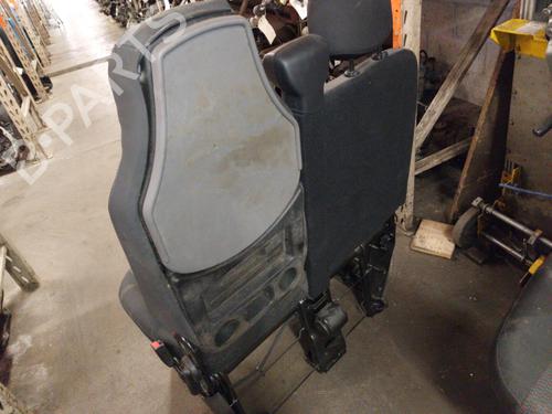 Used Right front seat Right front seat NISSAN INTERSTAR Van (X62B) dCi 150 (150 hp) 21984710 21984710