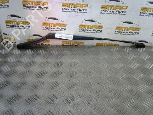 Used Front windshield wiper arm VW GOLF VI (5K1) [2008-2014]  19883964
