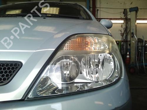 Used Left headlight RENAULT SCÉNIC I MPV (JA0/1_, FA0_) 1.9 dCi (JA05, JA1F) (102 hp) 20300669