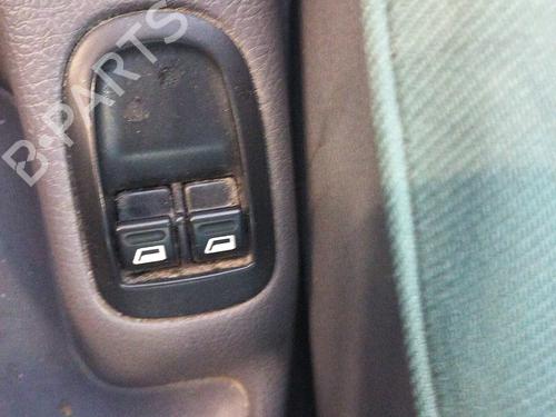 Used Switch PEUGEOT 206 Hatchback (2A/C) 1.4 i (75 hp) 27651492