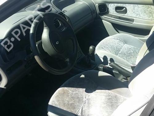Right headlight RENAULT LAGUNA I (B56_, 556_)  | BP19884030C29 