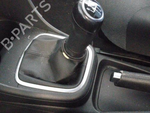 Used Gear lever VW POLO V (6R1, 6C1) 1.6 TDI (90 hp) 19896936