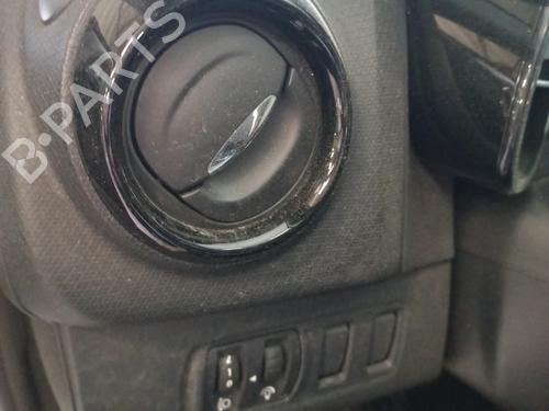 Air vent RENAULT CLIO IV Grandtour (KH_) 0.9 TCe 90 687601310R