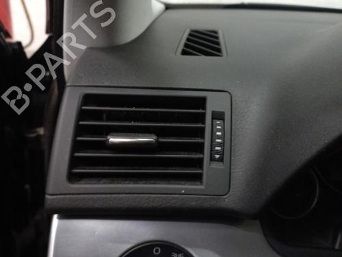 Used Air vent AUDI A4 B7 (8EC) 2.7 TDI (180 hp) 28173809