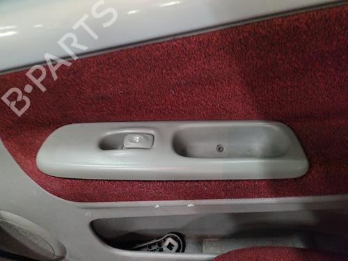 Used Right front window switch RENAULT TWINGO I (C06_) 1.2 16V (C06C, C06D, C06K) (75 hp) 23776615