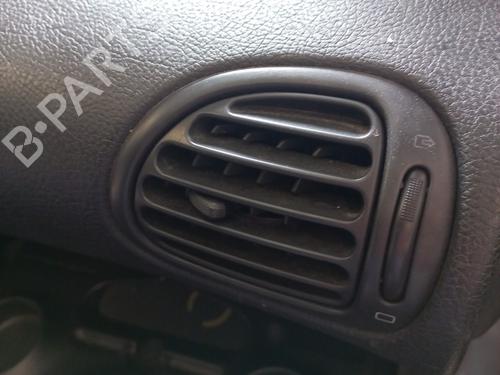 Used Air vent PEUGEOT 206 Hatchback (2A/C) 1.6 16V (109 hp) 26573944