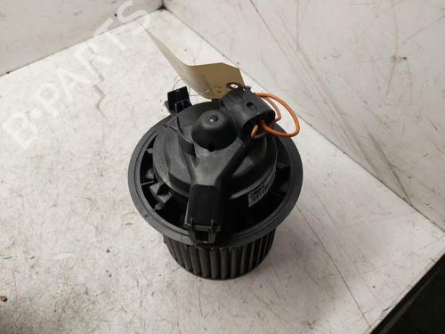 Heater blower motor RENAULT CLIO IV (BH_) 1.5 dCi 90 | BP19892686M62 