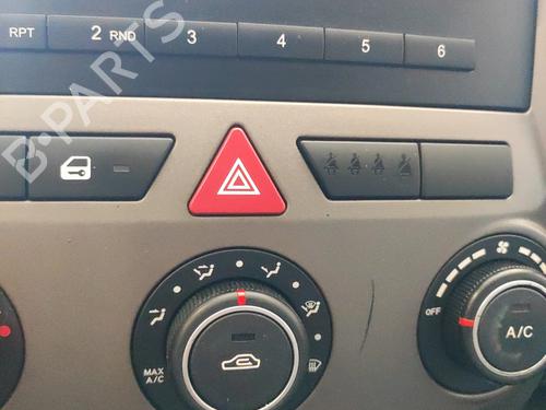 warning-switch-kia-ceed-hatchback-ed-2006-2007-2008-2009-2010-2011-2012-31294874 main image