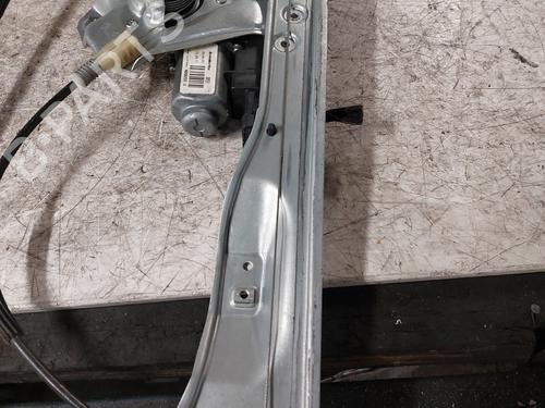 Front right window mechanism RENAULT CLIO III (BR0/1, CR0/1) 1.2 16V (BR0P, CR0P) | BP20932377C23 