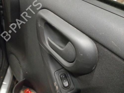 Højre fortil invendig håndtag OPEL COMBO Box Body/MPV 1.7 CDTI 16V (101 hp) 23934090