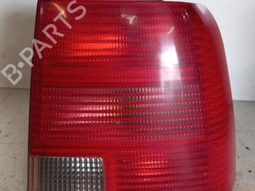 Used Right taillight VW PASSAT B3/B4 (3A2, 35I) [1988-1997]  19897836