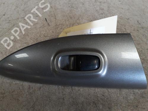 Used Right front window switch NISSAN JUKE (F15) 1.5 dCi (110 hp) 21983276