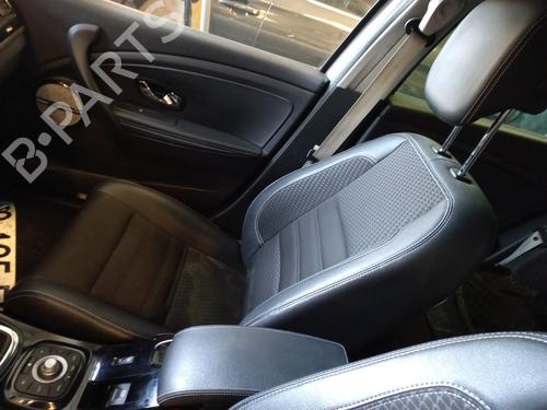 Used Right front seat RENAULT MEGANE III Hatchback (BZ0/1_, B3_) 1.5 dCi (BZ09, BZ0D, BZ1W, BZ29, BZ14) (110 hp) 27276393