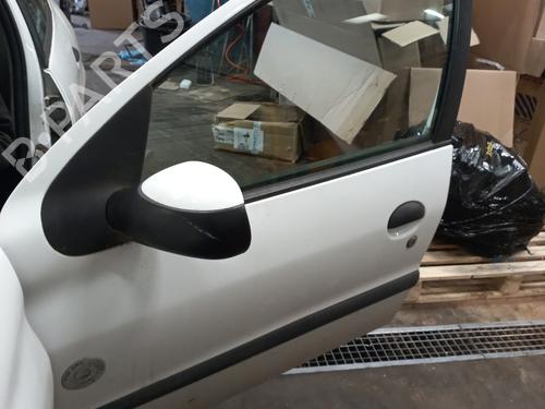 Dør venstre foran PEUGEOT 206 Hatchback (2A/C) 1.1 i (60 hp) 27810487