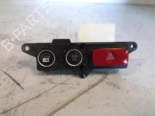 Used Warning switch Warning switch ALFA ROMEO 159 Sportwagon (939_) 2.0 JTDM (939BXP1B) (170 hp) 21980754 21980754