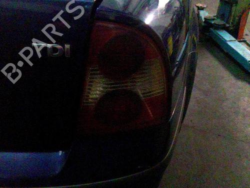 Højre baglygte VW PASSAT B5.5 (3B3) 1.9 TDI (130 hp) 21980389