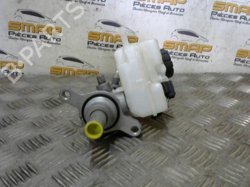 Used Brake master cylinder RENAULT TWINGO III (BCM_, BCA_) 1.0 SCe 70 (71 hp) 21977954