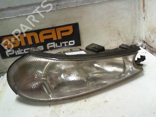 Used Right headlight FORD MONDEO II (BAP) [1996-2000]  19891562