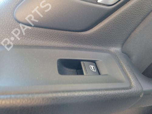 Used Right front window switch VW GOLF V (1K1) [2003-2010]  19900561