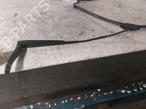 Front windshield wiper arm NISSAN NV400 Van (X62, X62B) dCi 110 | BP24641453C143 