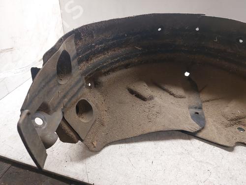 Wheel arch RENAULT MEGANE IV Hatchback (B9A/M/N_) 1.2 TCe 130 (B9MR) | BP25003720C56