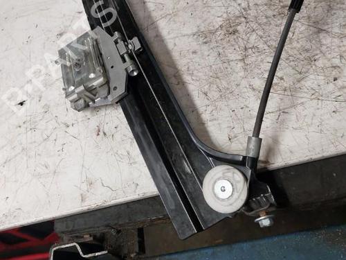 Front right window mechanism MERCEDES-BENZ CLK (C209) CLK 270 CDI (209.316) | BP19892537C23 