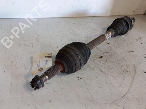 Used Left front driveshaft RENAULT CLIO III Hatchback Van (SB_, SR_) [2005-2025]  19888584