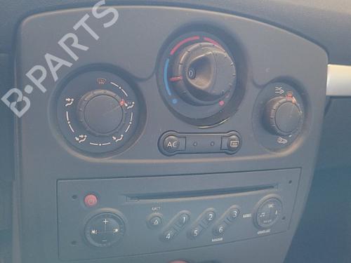 Used Climate control RENAULT CLIO III (BR0/1, CR0/1) 1.2 16V (BR0P, CR0P) (101 hp) 21994804