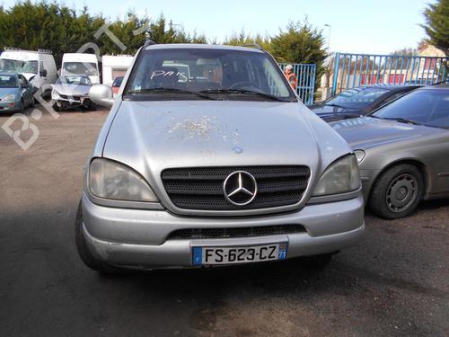 Right taillight MERCEDES-BENZ M-CLASS (W163) ML 270 CDI (163.113) | BP19880684C35 