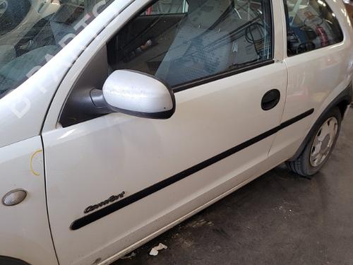 Used Left front door OPEL CORSA C (X01) 1.2 (F08, F68) (75 hp) 21996324