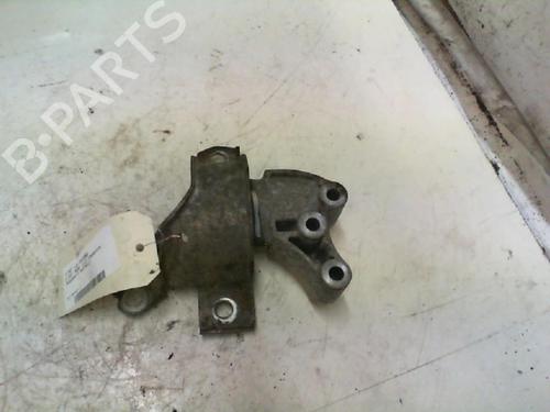 Used Engine mount FIAT 500 (312_) 1.2 (312AXA1A) (69 hp) 21975179