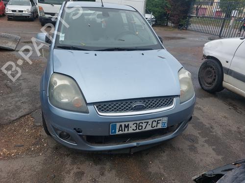Right front fog light FORD FIESTA V (JH_, JD_) 1.6 16V | BP21171064C31 