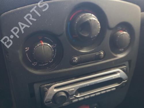 Commande Chauffage RENAULT CLIO III (BR0/1, CR0/1) 1.2 16V (BR02, BR0J, BR11, CR02, CR0J, CR11) (75 hp) 25288684