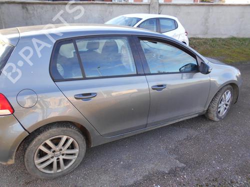 Gear lever VW GOLF VI (5K1) 1.6 TDI | BP21811868M90 