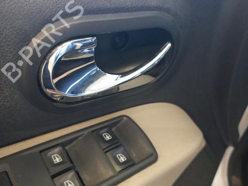 Venstre fortil invendig håndtag DACIA LODGY (JS_) 1.2 TCe (JSAY, JSM0) (115 hp) 27249984