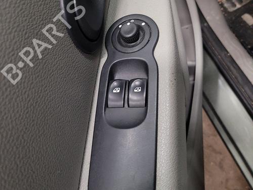 Venstre fortil elrude kontakt RENAULT MODUS / GRAND MODUS (F/JP0_) 1.6 (JP03, JP0B, JP0U, JP0Y, JP1G) (112 hp) 22234955