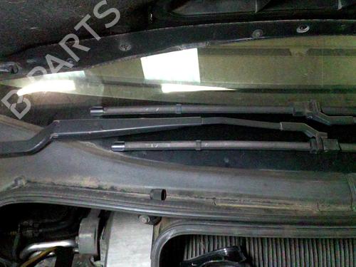 Used Front windshield wiper arm RENAULT ESPACE IV (JK0/1_) 2.0 dCi (JK01, JK02, JK1J, JK1K, JK1H) (150 hp) 19889318