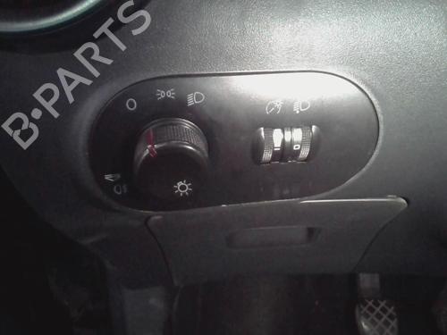 Used Headlight switch SEAT IBIZA III (6L1) 1.2 (64 hp) 21981909