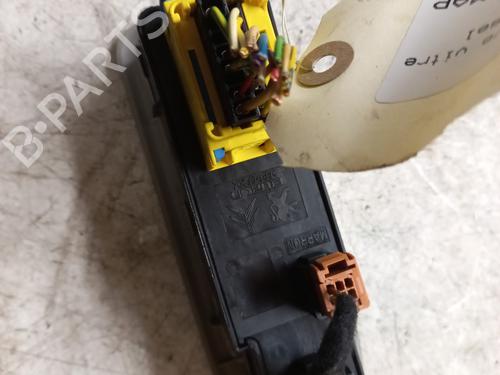 Left front window switch CITROËN C5 III (RD_) 2.0 HDi 165 (RDRHHA, RDRHH8) | BP23777882I27 - Image 3