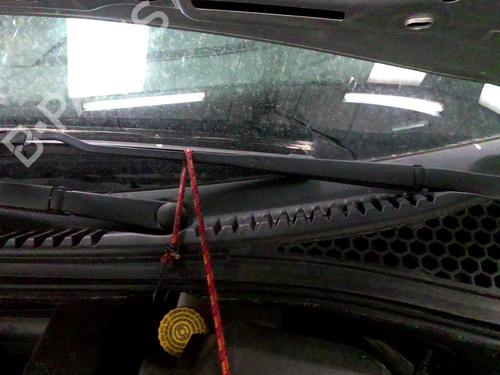 Used Front windshield wiper arm CITROËN C3 II (SC_) 1.4 (73 hp) 19898170