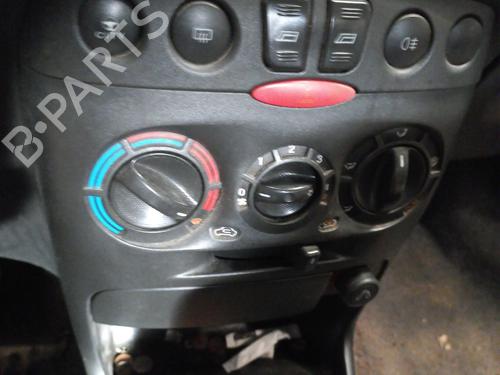Klimabedienteil für FIAT PUNTO (188_) 1.3 JTD 16V (70 hp) 25701522