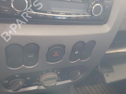 Used Warning switch DACIA SANDERO 1.5 dCi (75 hp) 19878379