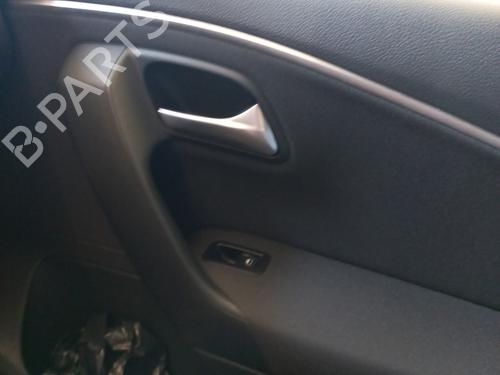 Used Front right interior door handle VW POLO V (6R1, 6C1) 1.4 TDI (75 hp) 26604504