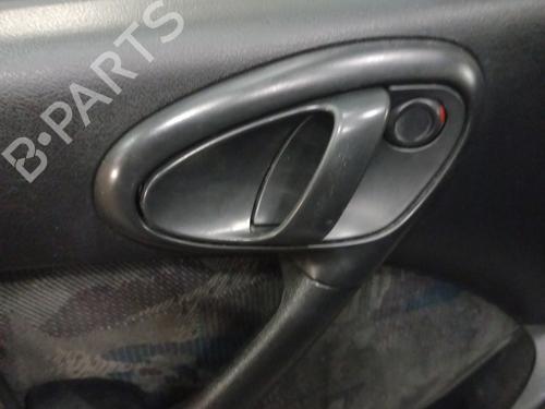 Used Front left interior door handle CITROËN XSARA (N1) 2.0 HDi 90 (90 hp) 23774105